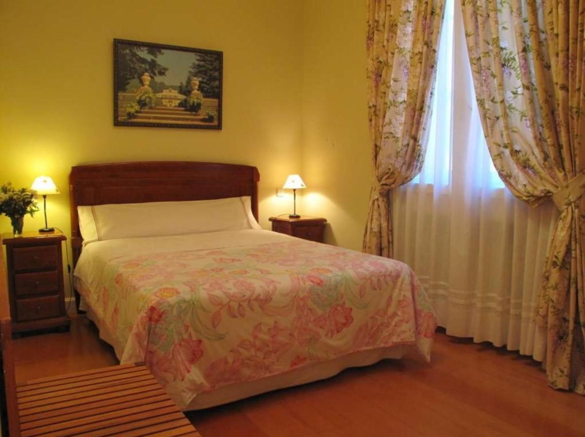 Hotel Posada Don Jaime San Lorenzo de El Escorial Zimmer foto