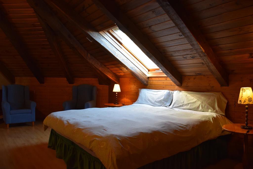 Hotel Posada Don Jaime San Lorenzo de El Escorial Zimmer foto